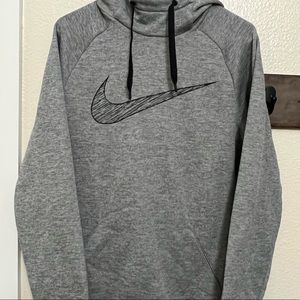 Men’s Nike Dri-fit Pullover hoodie